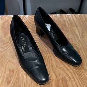 AMALFI x INGLEDEWS women’s narrow square toe Black Women's Heels